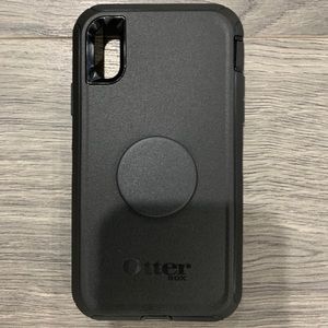 Otter box defender with built in pop socket